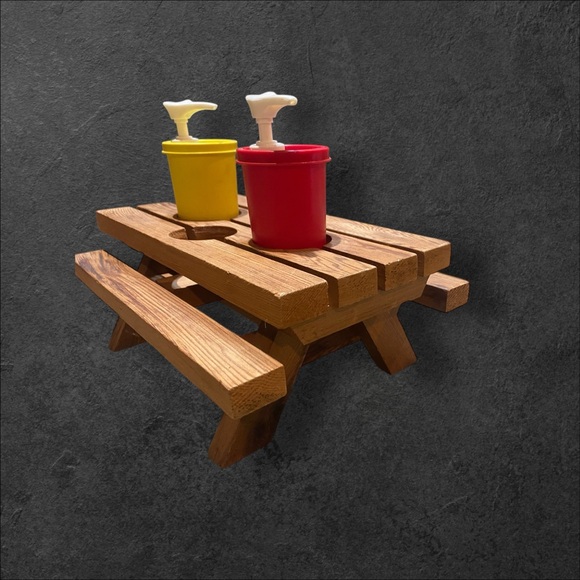 Tupperware brand  picnic table mini set . Missing salt and pepper shakers - Picture 7 of 11